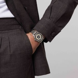 Alternative view of Hervé Scanty Tuxedo D-01T